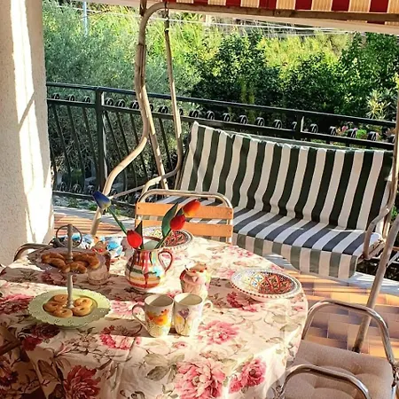 Casetta Il Melograno Cozy Two-room To The Sea *